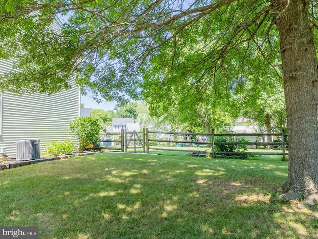 118 ABBEY LN, Telford, PA 18969