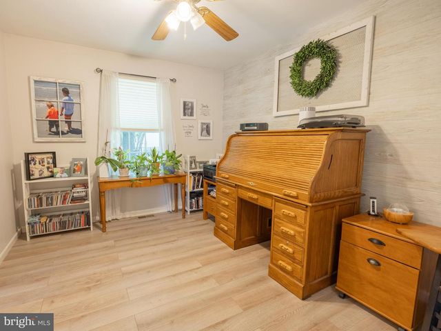 118 ABBEY LN, Telford, PA 18969