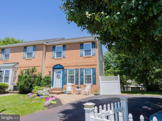 118 ABBEY LN, Telford, PA 18969