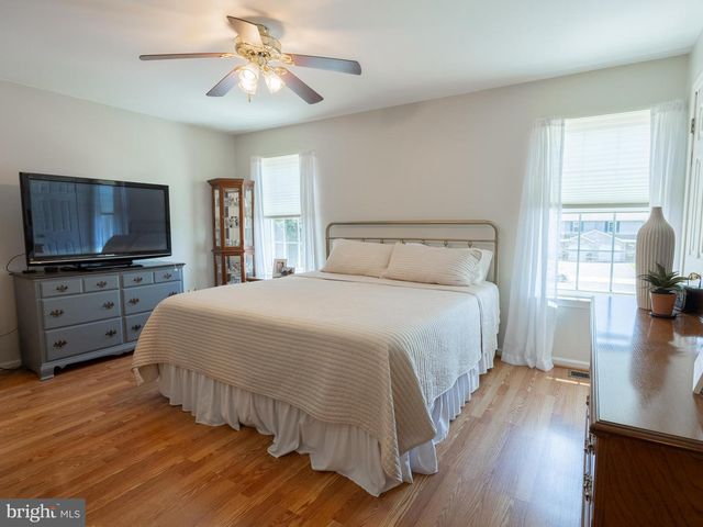 118 ABBEY LN, Telford, PA 18969