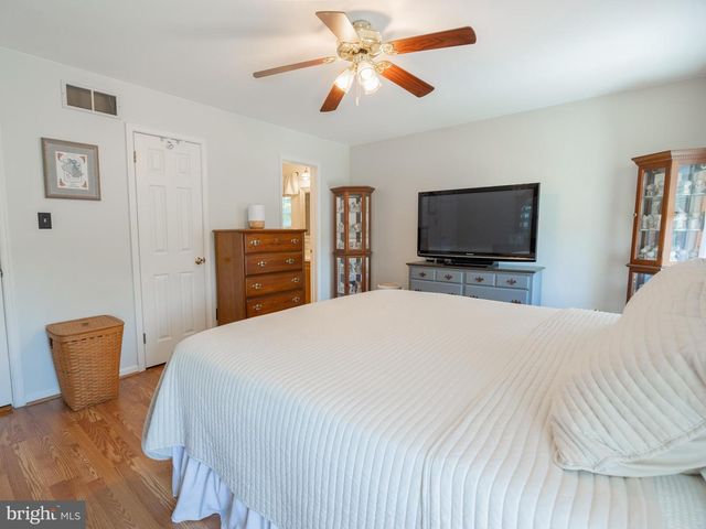 118 ABBEY LN, Telford, PA 18969
