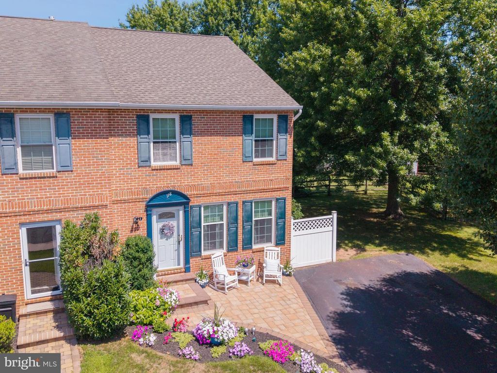118 ABBEY LN, Telford, PA 18969