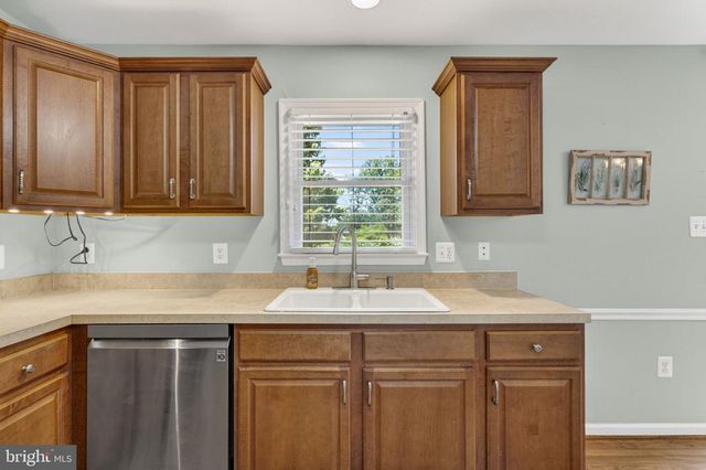 7074 GRAYS MILL RD, Warrenton, VA 20187