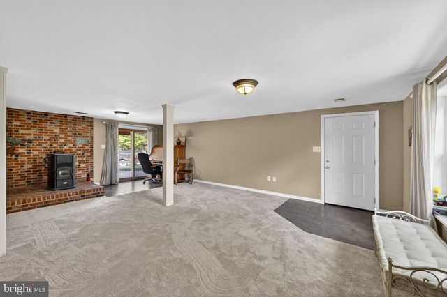 7074 GRAYS MILL RD, Warrenton, VA 20187