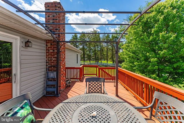 7074 GRAYS MILL RD, Warrenton, VA 20187