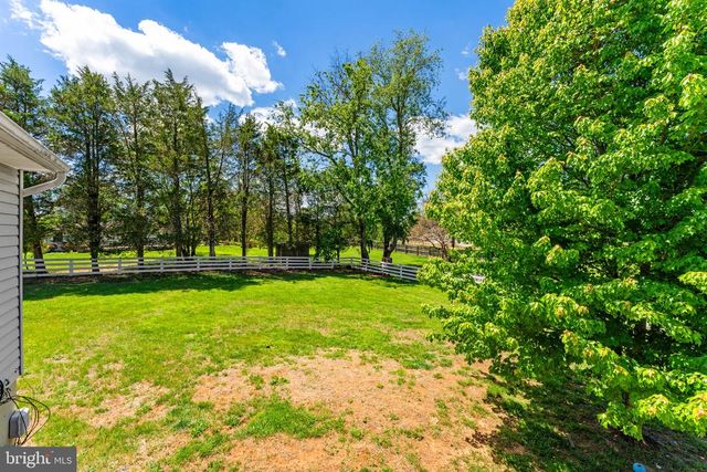 7074 GRAYS MILL RD, Warrenton, VA 20187