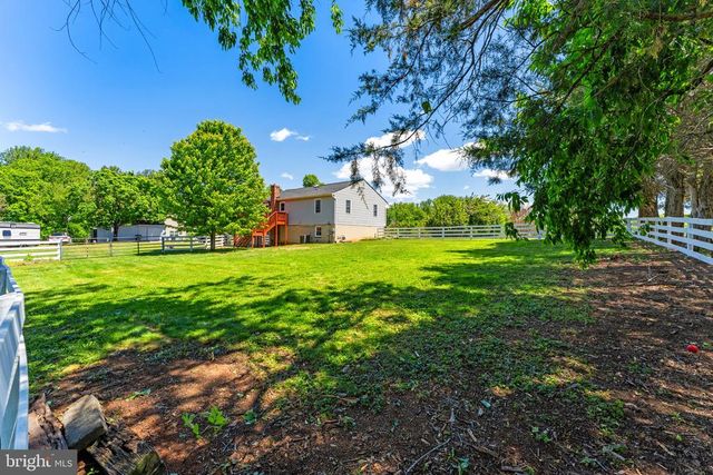 7074 GRAYS MILL RD, Warrenton, VA 20187