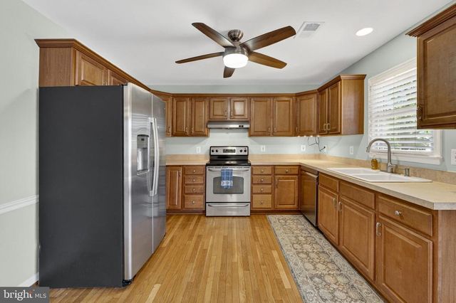 7074 GRAYS MILL RD, Warrenton, VA 20187