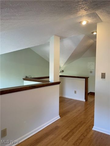 4210 Clinton Avenue, Cleveland, OH 44113