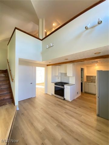 4210 Clinton Avenue, Cleveland, OH 44113