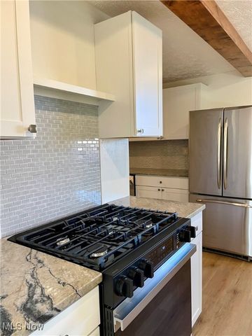 4210 Clinton Avenue, Cleveland, OH 44113