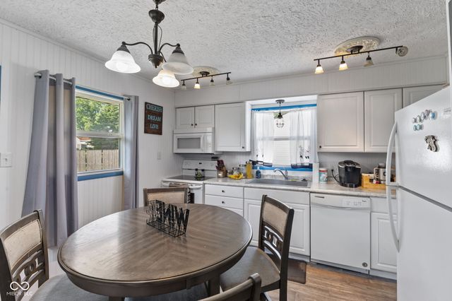 114 Hadley Street, Mooresville, IN 46158