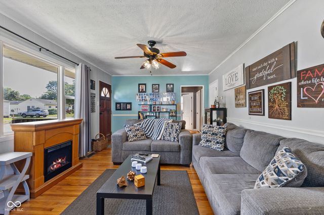 114 Hadley Street, Mooresville, IN 46158