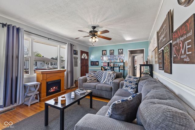 114 Hadley Street, Mooresville, IN 46158