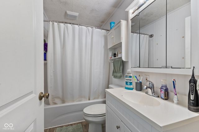 114 Hadley Street, Mooresville, IN 46158