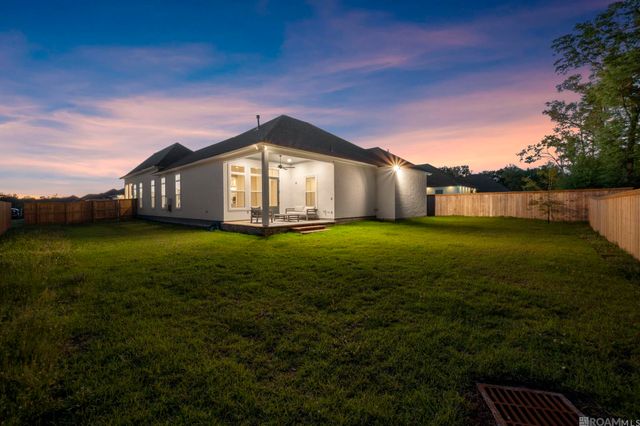 13475 Sawmill Dr, Baton Rouge, LA 70818