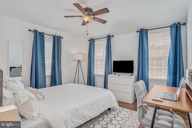 5812 N KINGS HWY, Alexandria, VA 22303