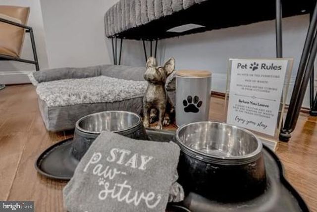 5812 N KINGS HWY, Alexandria, VA 22303