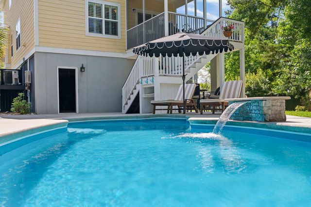 459 Sanders Farm Lane, Wando, SC 29492