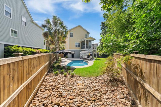 459 Sanders Farm Lane, Wando, SC 29492