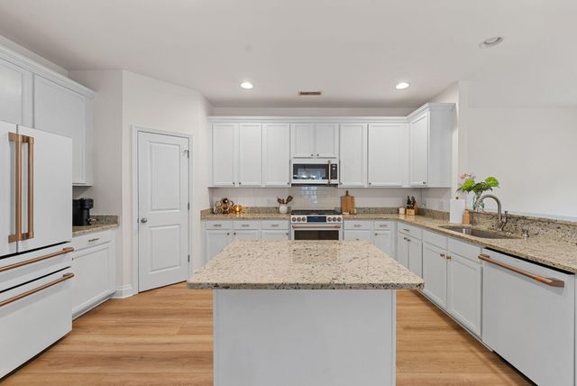 459 Sanders Farm Lane, Wando, SC 29492