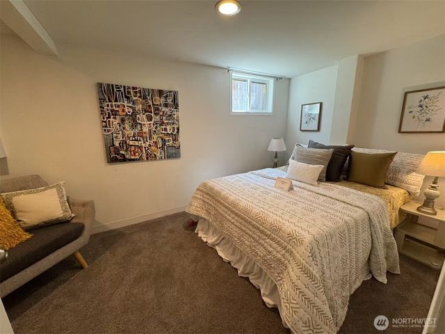 4329 NE 56th Street, Seattle, WA 98105