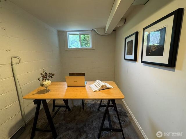4329 NE 56th Street, Seattle, WA 98105