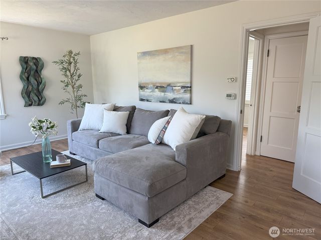 4329 NE 56th Street, Seattle, WA 98105