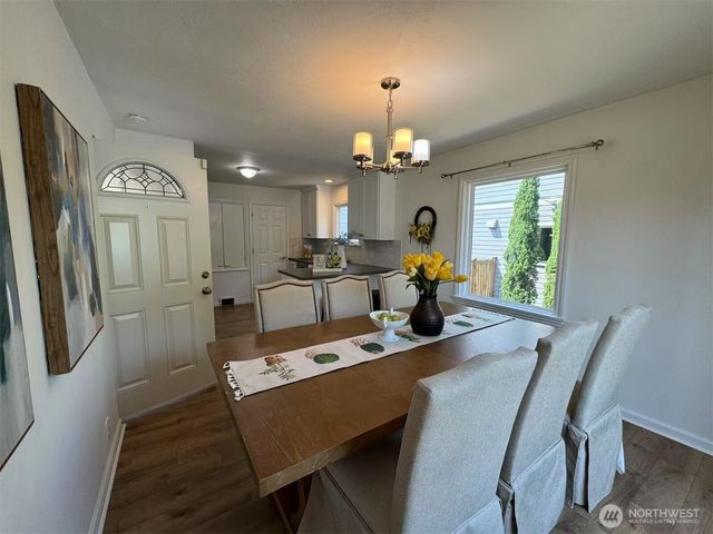 4329 NE 56th Street, Seattle, WA 98105
