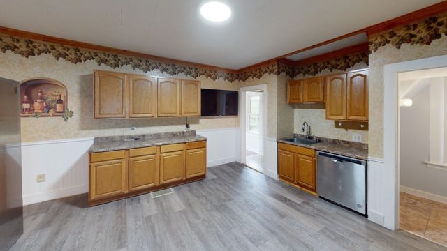 624 Westminster Hill Rd., Fitchburg, MA 01420