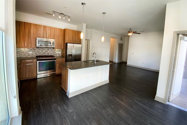 2111 Westheimer Road 1309, Houston, TX 77098