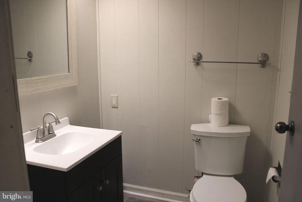 Image 16 of property listing at 3730 HUNTING CREEK RD, Huntingtown, MD 20639