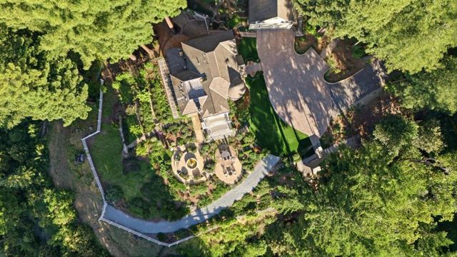 24431 Soquel San Jose Road, Los Gatos, CA 95033