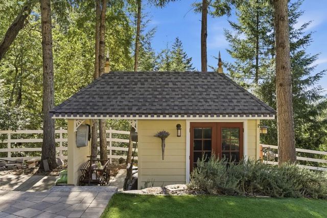24431 Soquel San Jose Road, Los Gatos, CA 95033