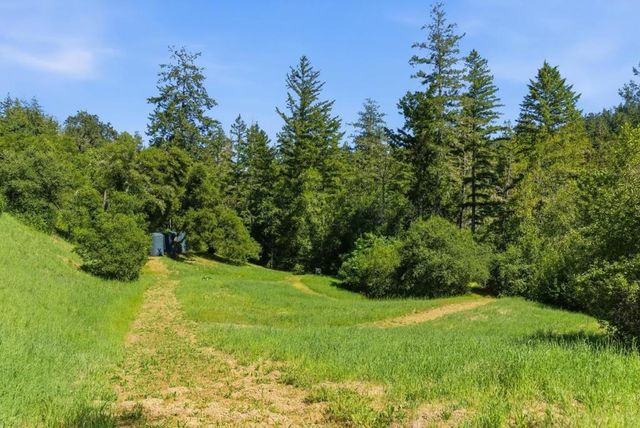 24431 Soquel San Jose Road, Los Gatos, CA 95033
