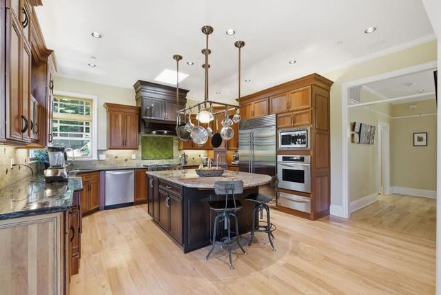 24431 Soquel San Jose Road, Los Gatos, CA 95033