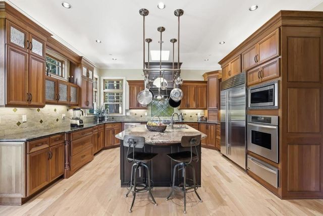 24431 Soquel San Jose Road, Los Gatos, CA 95033