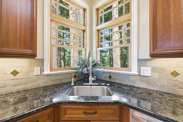 24431 Soquel San Jose Road, Los Gatos, CA 95033