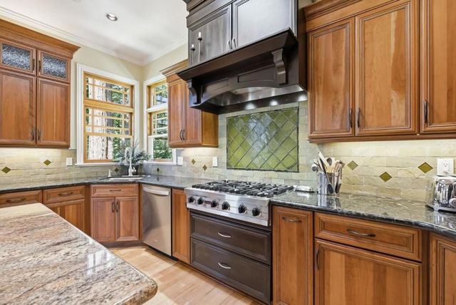 24431 Soquel San Jose Road, Los Gatos, CA 95033