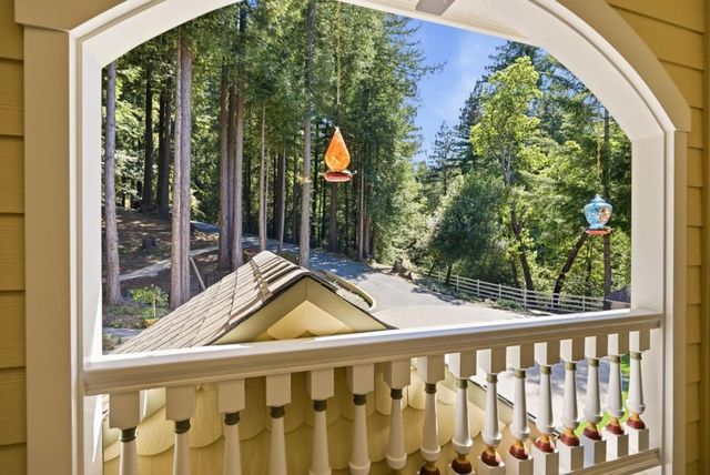 24431 Soquel San Jose Road, Los Gatos, CA 95033
