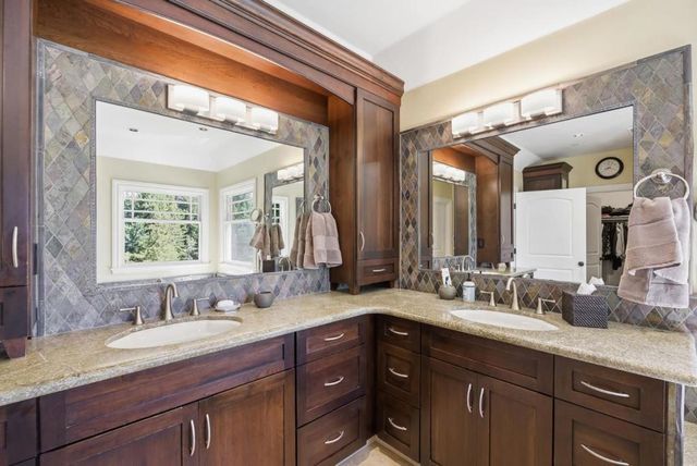 24431 Soquel San Jose Road, Los Gatos, CA 95033