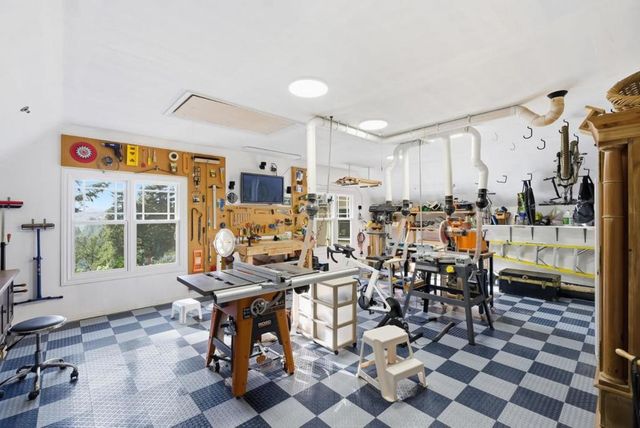 24431 Soquel San Jose Road, Los Gatos, CA 95033