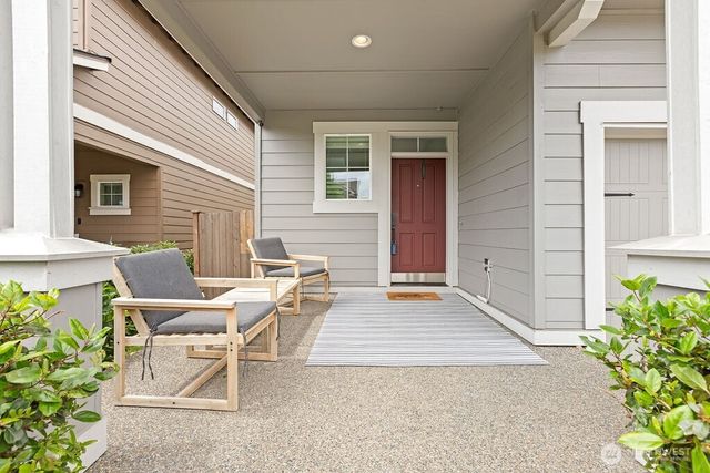 1210 29th Street NW, Puyallup, WA 98371