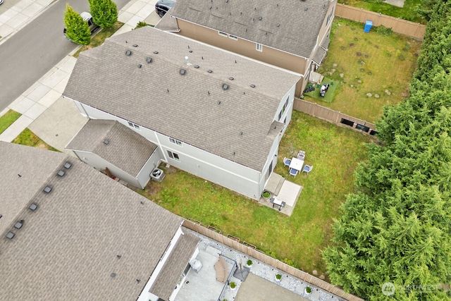 1210 29th Street NW, Puyallup, WA 98371