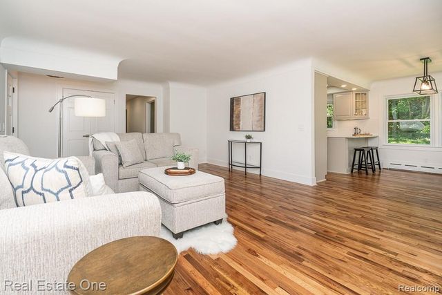 1430 Stockport Drive, Rochester Hills, MI 48309