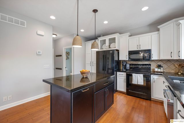 6527 S 176 Street, Omaha, NE 68135