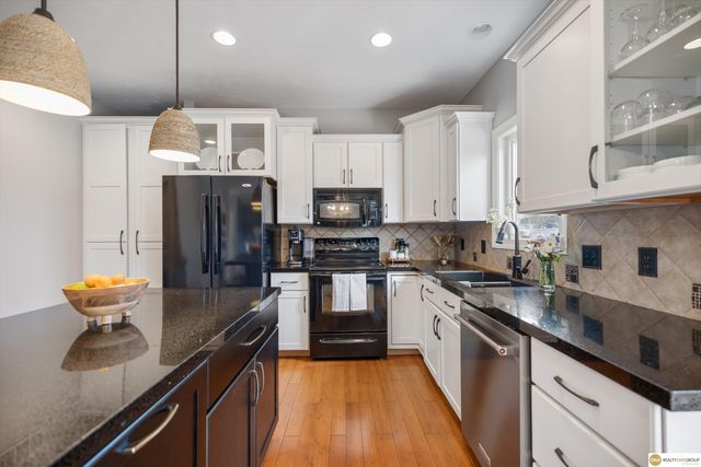 6527 S 176 Street, Omaha, NE 68135