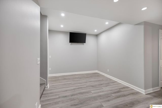 6527 S 176 Street, Omaha, NE 68135