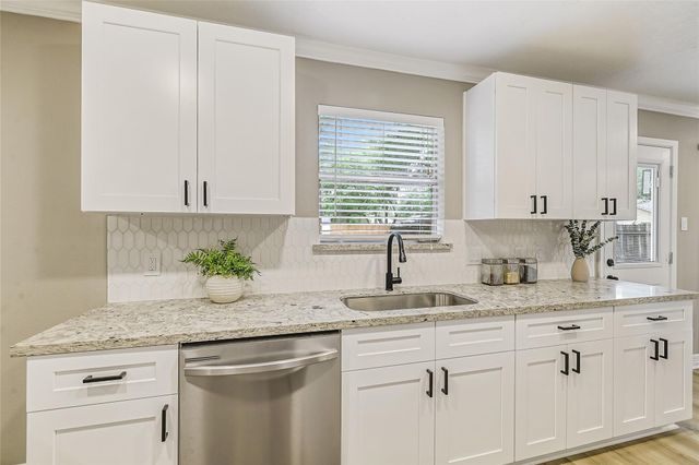 8333 Lanham Lane, Houston, TX 77075