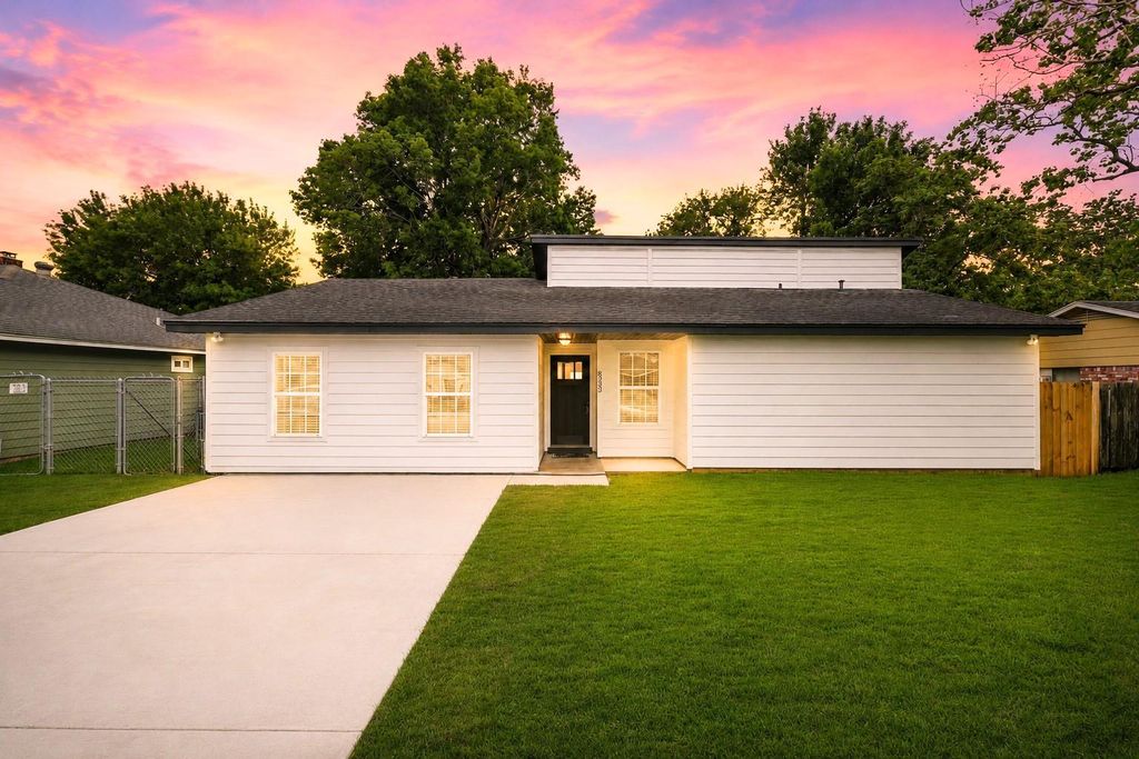 8333 Lanham Lane, Houston, TX 77075